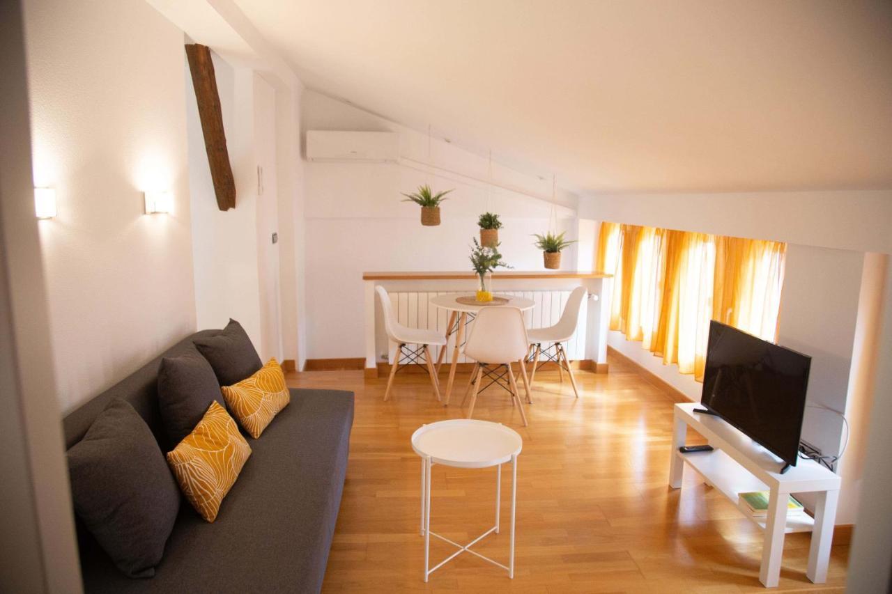 Ferienwohnung Rajabai Almansa Exterior foto