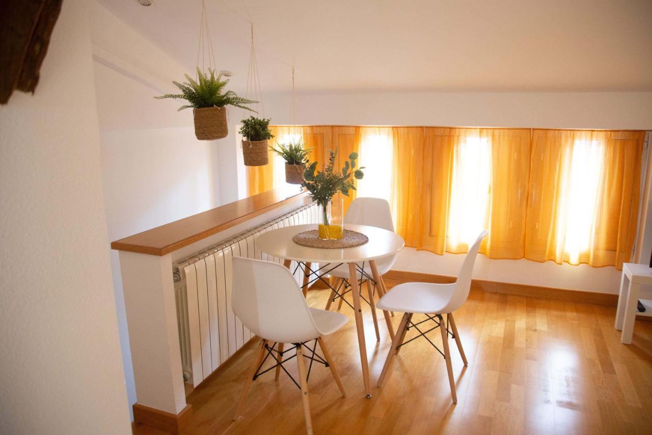 Ferienwohnung Rajabai Almansa Exterior foto